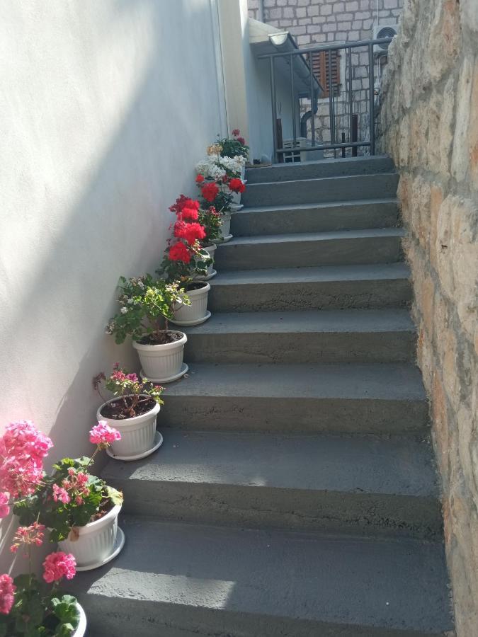 Apartment Rosic Perast Dış mekan fotoğraf